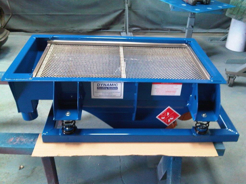Vibrating Screen data-large-image=